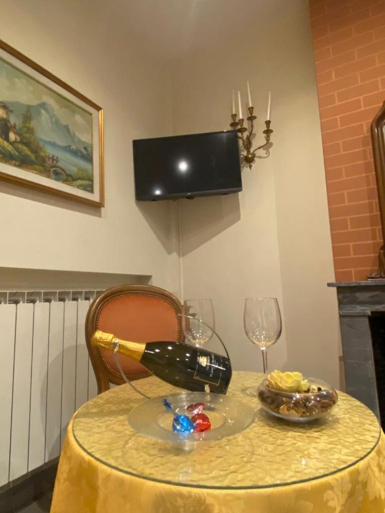 Appartamento "San Petronio"" Residenze Del Podesta - Centro Bologna & Stazione Luaran gambar
